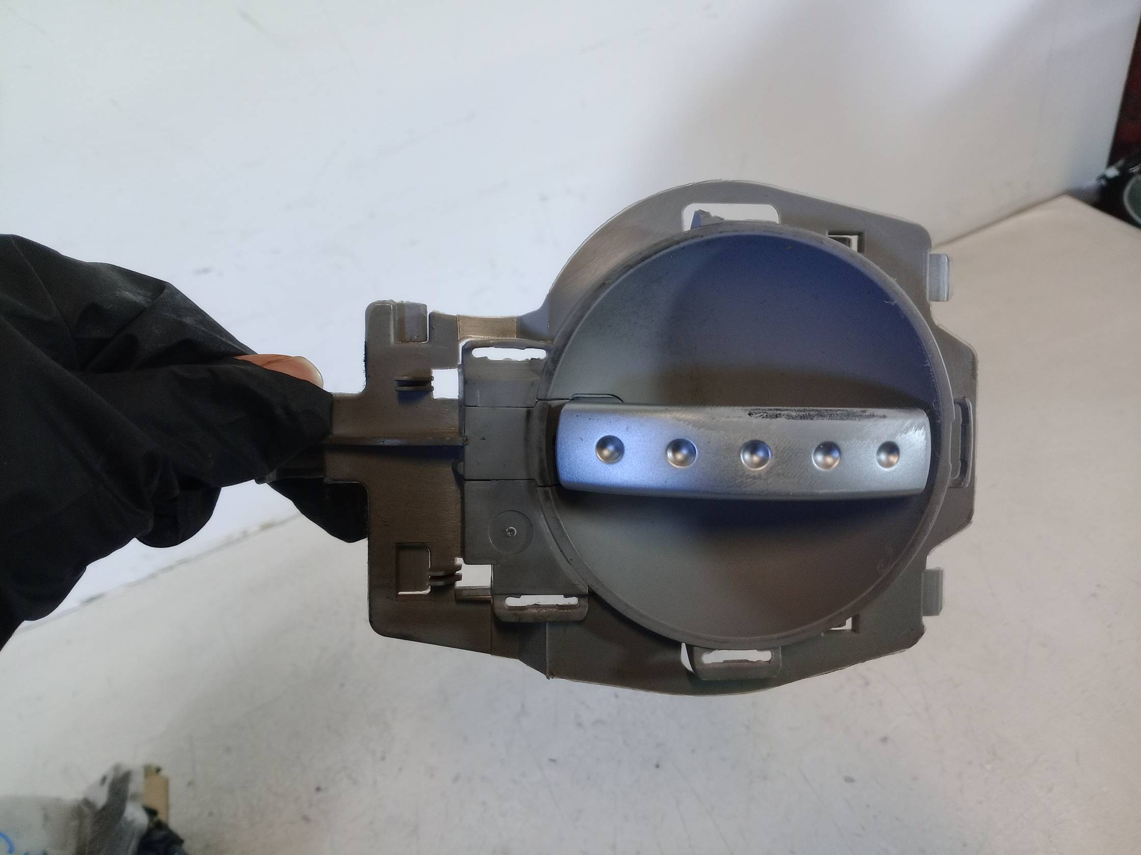 Serratura porta post. dx.