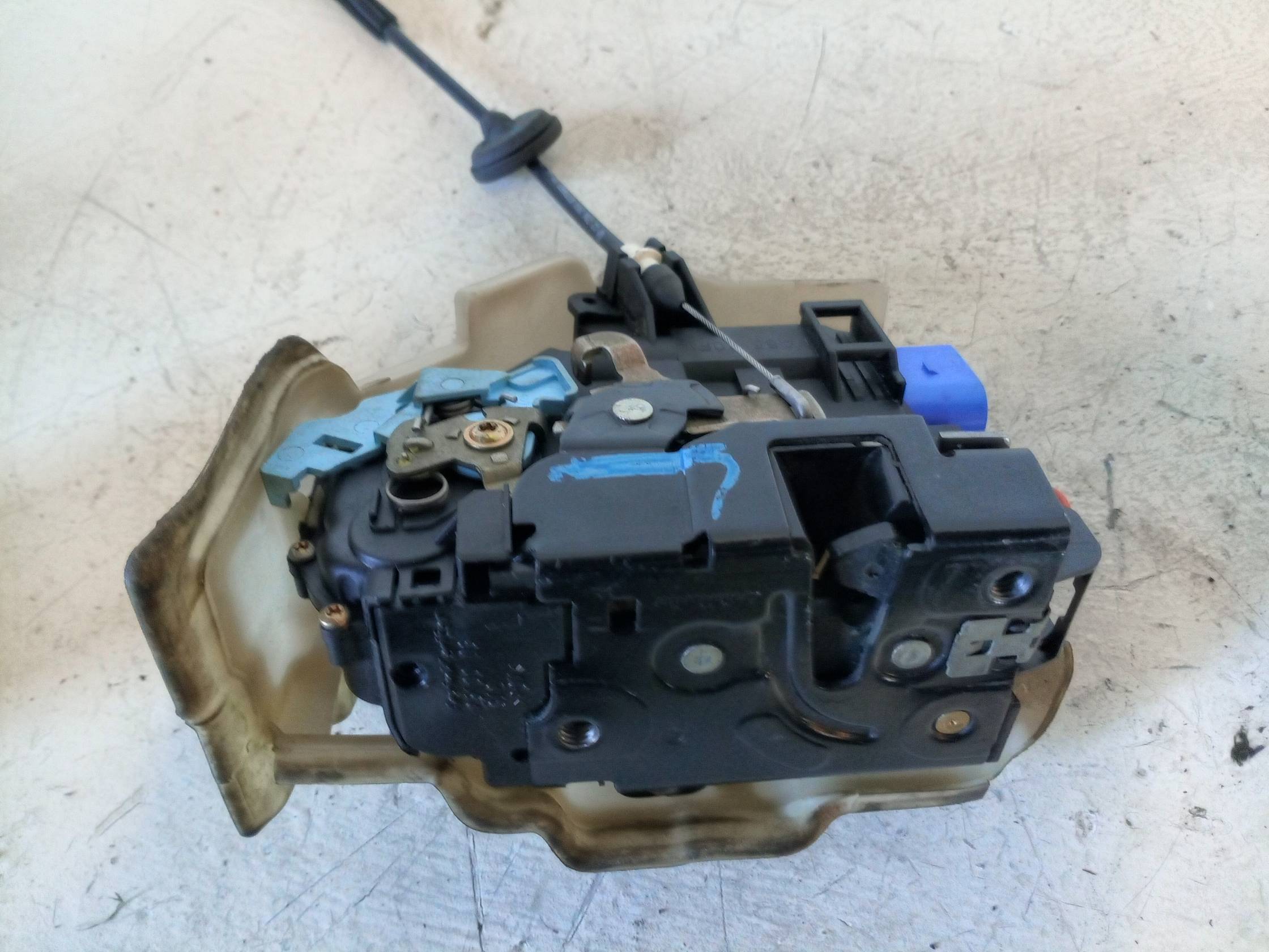 Serratura porta ant. sx.