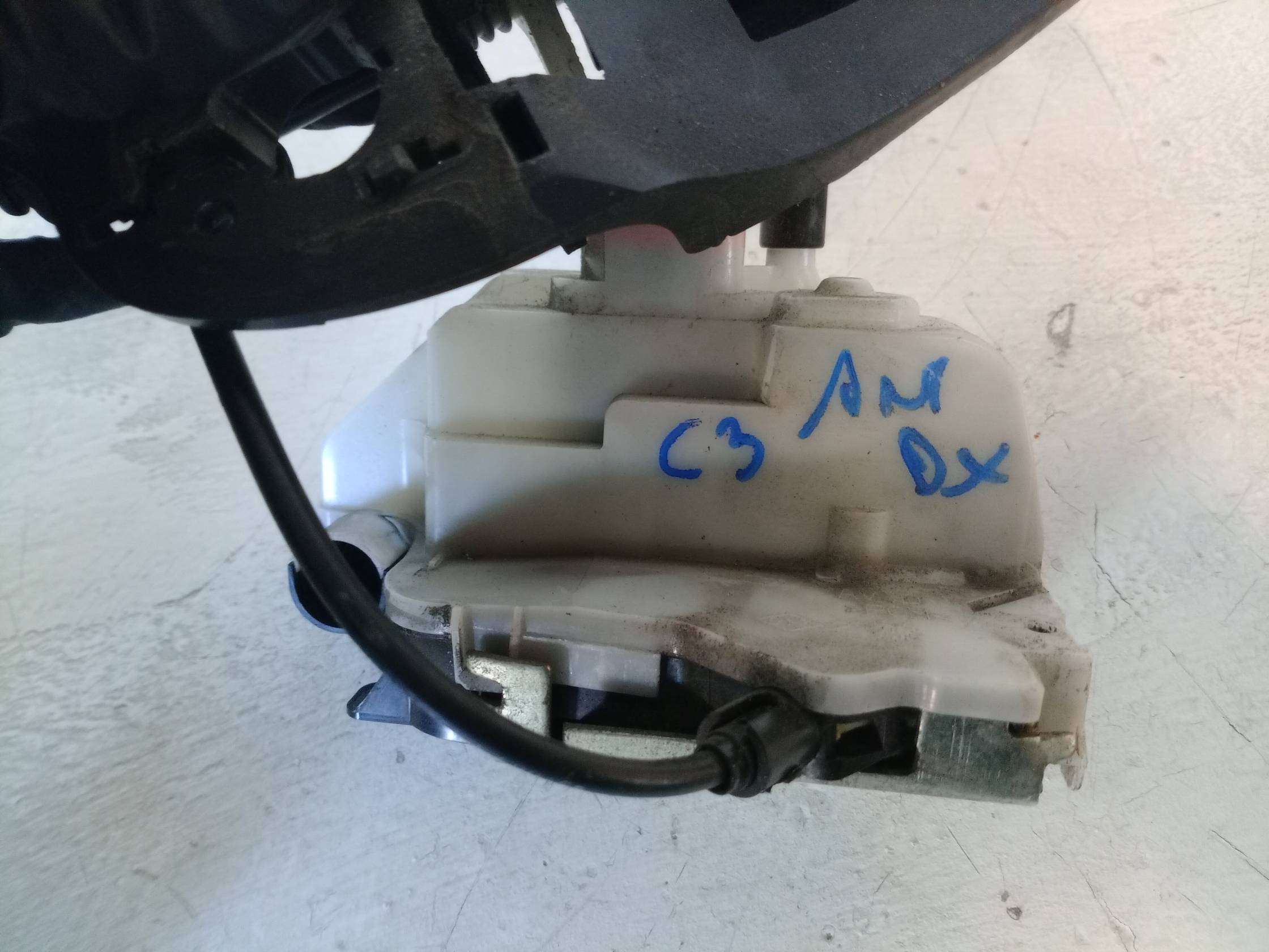 Serratura porta ant. dx.